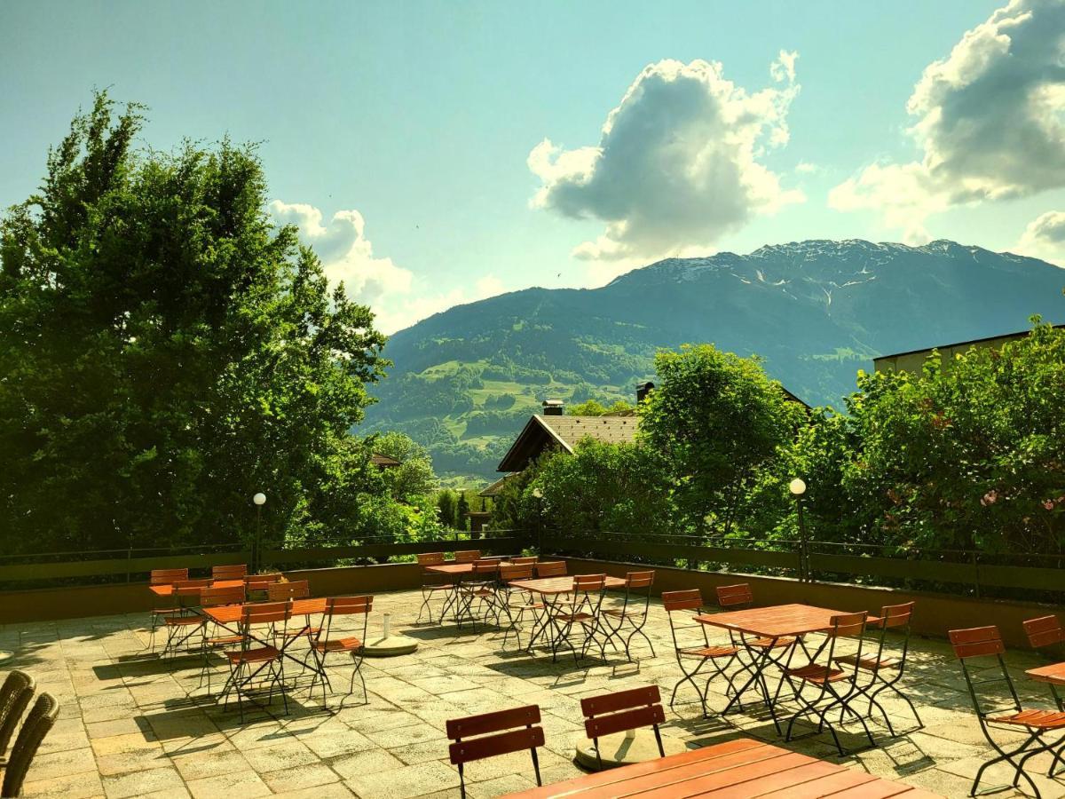 Wanderhotel Garni Cresta Schruns Luaran gambar